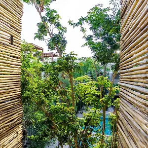 https://sukha-tulum-by-moskito.quintano-roohotels.com